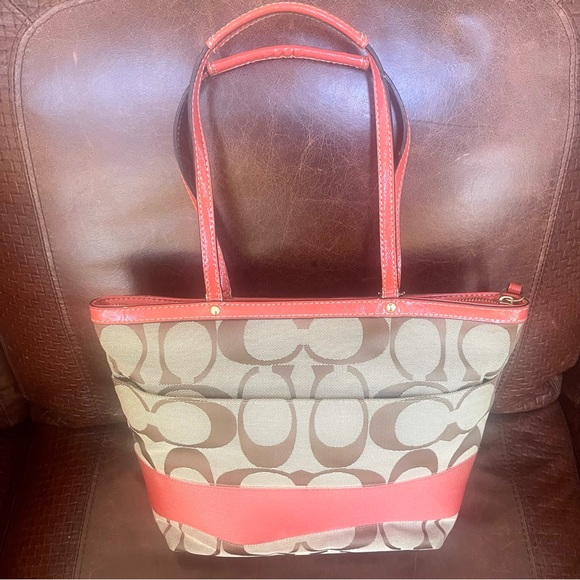 Coach Monogram Logo Printed Canvas Patent Leather Trimmed Medium Size Tote Bag - Picture 2 of 12